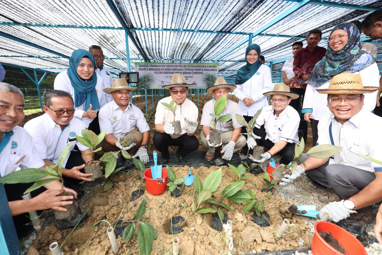 328551138_898832764644905_2500018467578897514_n