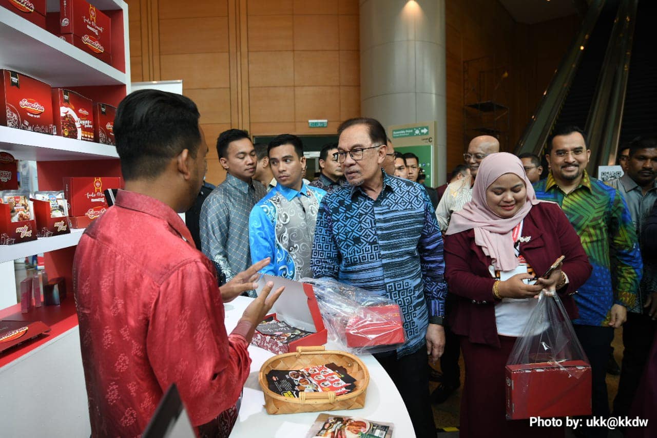 429574735_748568960704938_1986698601437460164_n