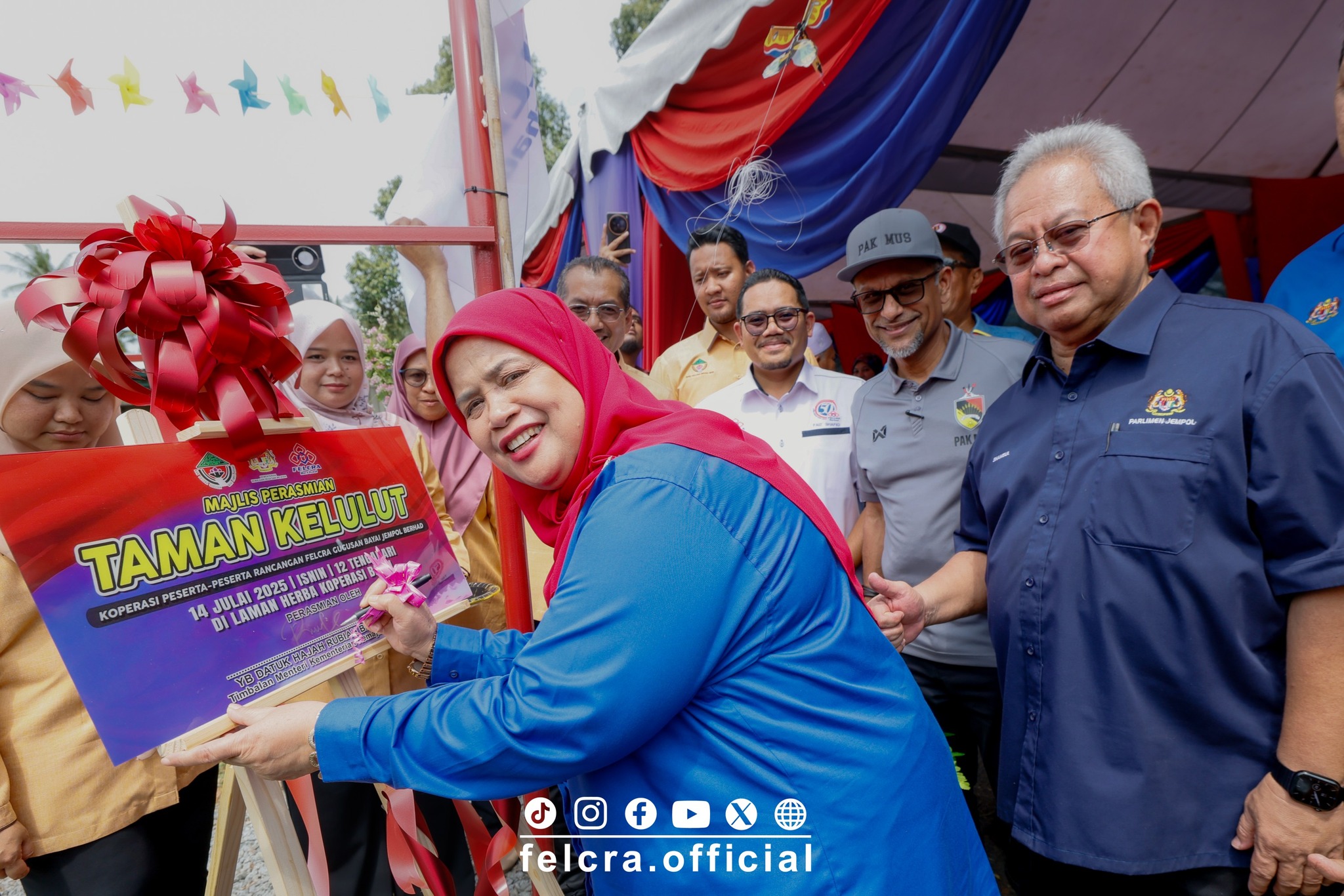 518384100_122175691520341114_7692446310722011645_n